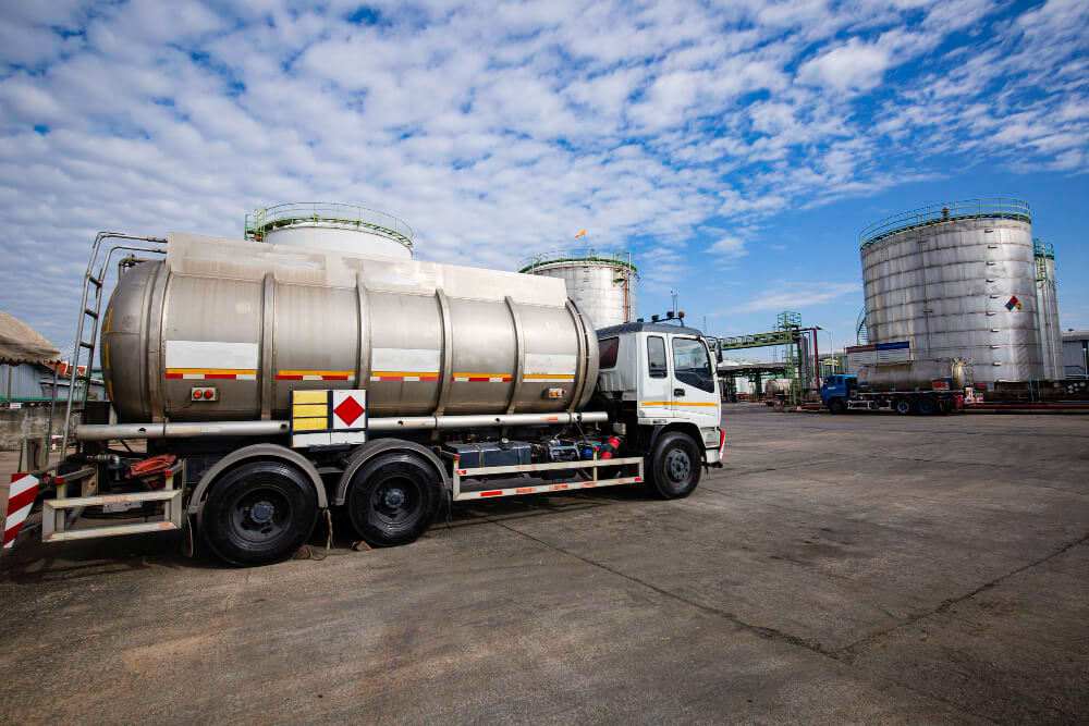 transportation-truck-dangerous-chemical-truck-tank-stainless-is-parked-factory (1)